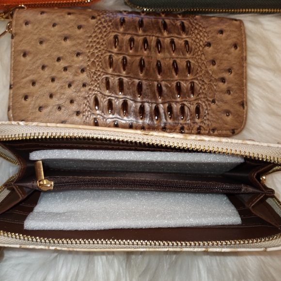 Bundle of 10 Tritexture Single Zipper Wallets - Picture 5 of 10